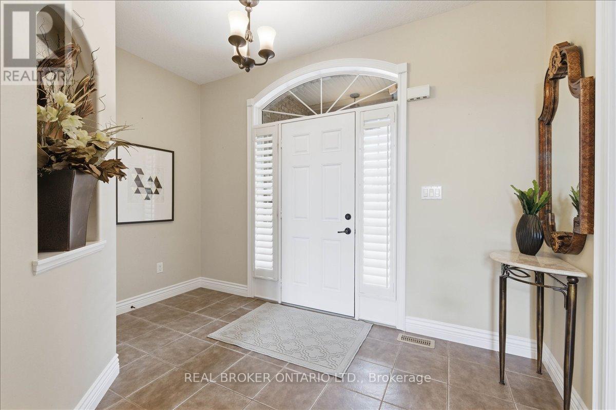 220 Joseph Schoerg Crescent, Kitchener, Ontario  N2P 2T4 - Photo 4 - X13151822
