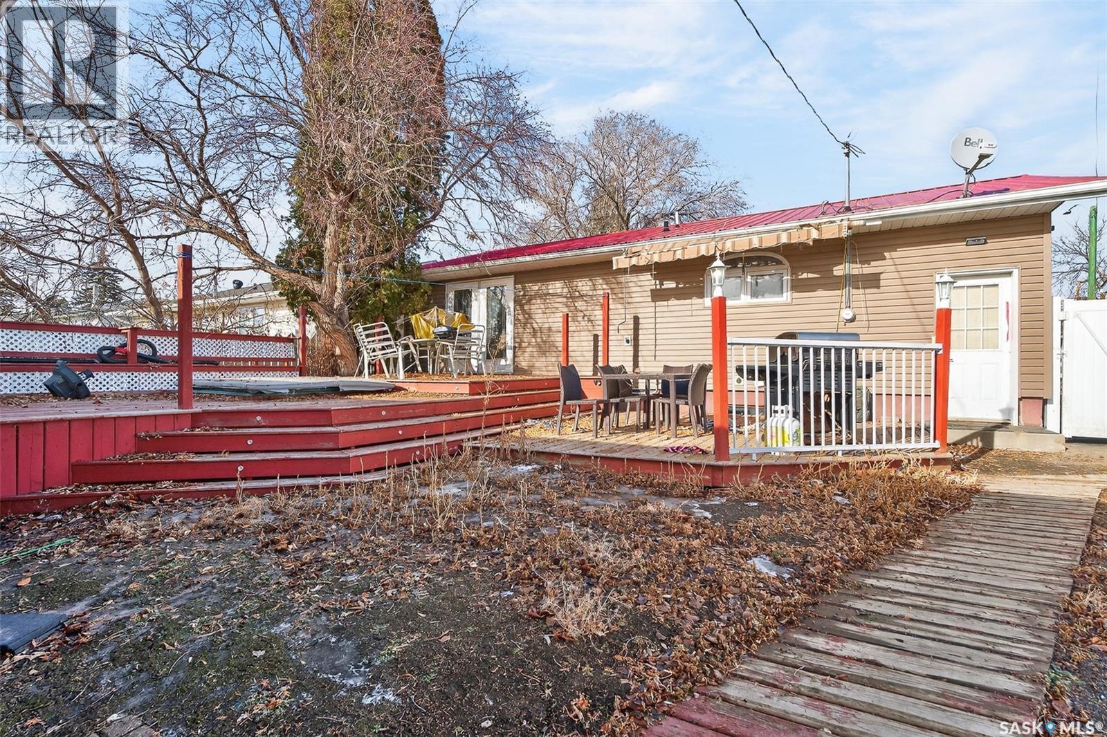1317 Hochelaga Street W, Moose Jaw, Saskatchewan  S6H 6C3 - Photo 41 - SK036575