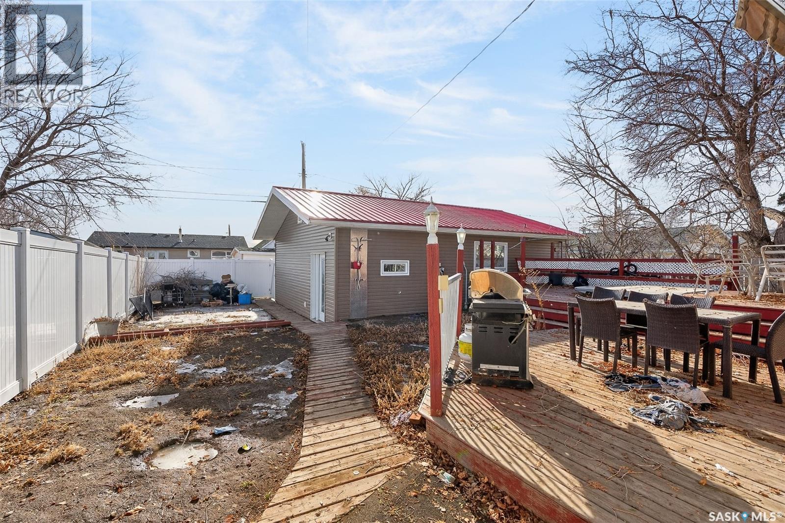 1317 Hochelaga Street W, Moose Jaw, Saskatchewan  S6H 6C3 - Photo 47 - SK036575