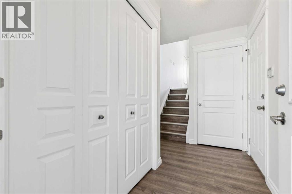 86 Crystal Shores Cove, Okotoks, Alberta  T1S 2B4 - Photo 9 - A2312641