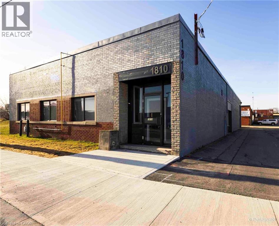 1810 Barton Street E, Hamilton, Ontario  L8H 2Y6 - Photo 1 - 40801478