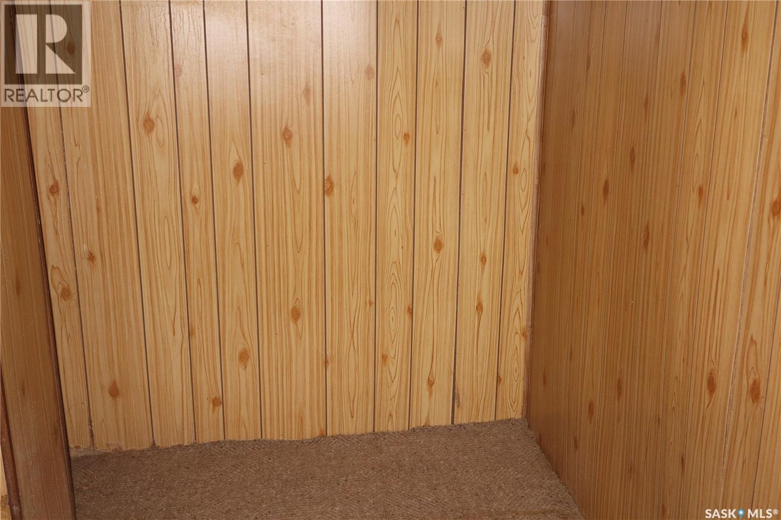 315 7th Avenue E, Assiniboia, Saskatchewan  S0H 0B0 - Photo 27 - SK027320