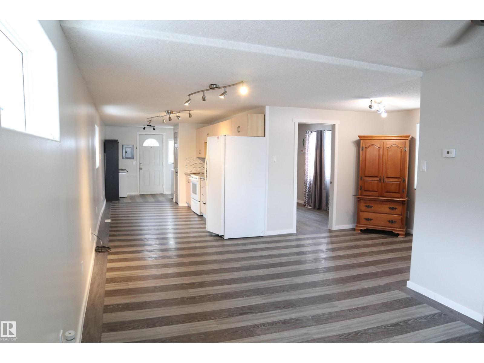 4804 49 St, Calmar, Alberta  T0C 0V0 - Photo 6 - E4466135