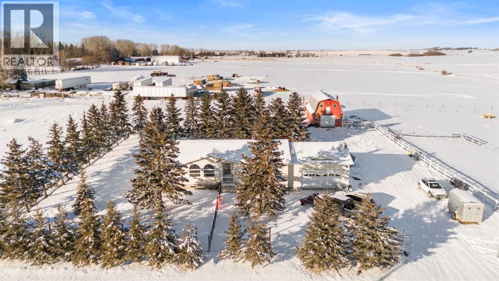 243066 Range Road 281, Rural Rocky View County, Alberta  T3L 0K4 - Photo 2 - A2313036