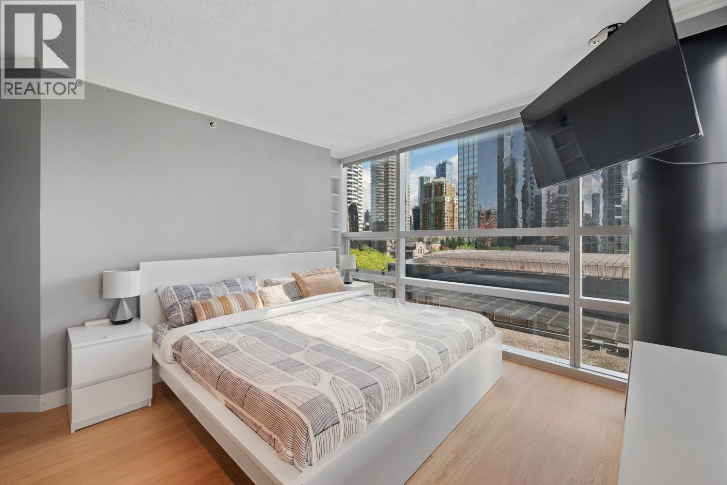 70x 1050 Burrard Street, Vancouver, British Columbia  V6Z 2S3 - Photo 13 - R3125872