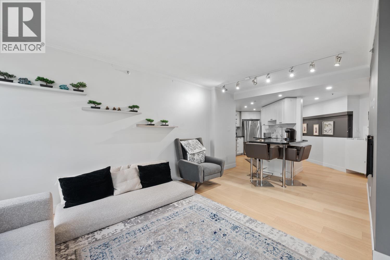 70x 1050 Burrard Street, Vancouver, British Columbia  V6Z 2S3 - Photo 5 - R3125872