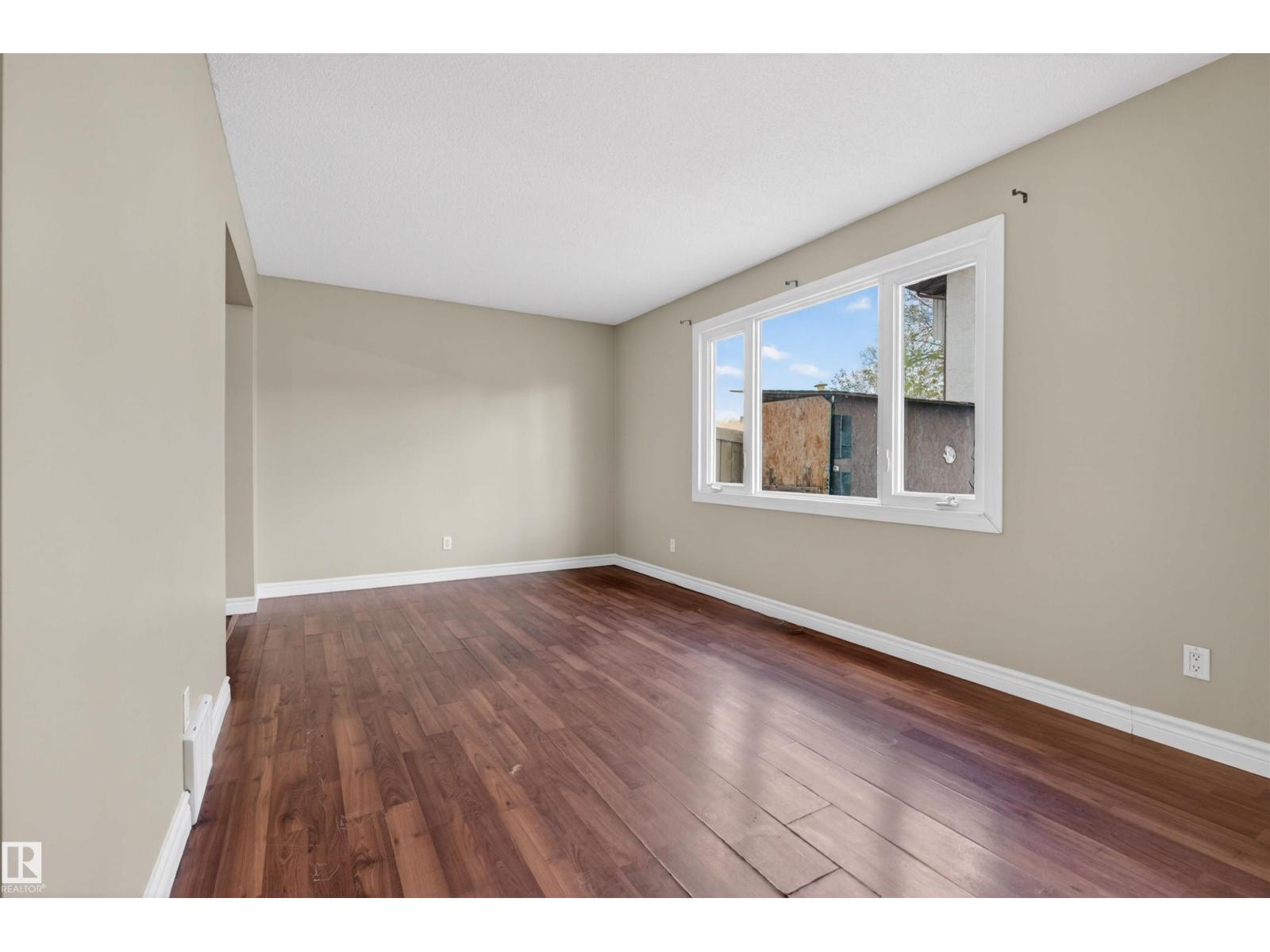 #8 14105 82 St Nw, Edmonton, Alberta  T5E 2V7 - Photo 3 - E4488842
