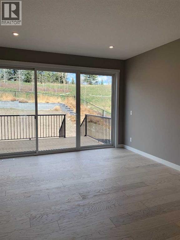 160 Crimson Ridge Place NW, Calgary, Alberta  T3L 0K4 - Photo 11 - A2308359