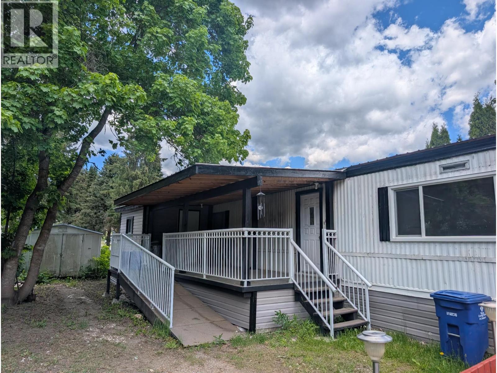 446 Mabel Lake Road Unit# E9, Lumby, British Columbia  V0E 2G5 - Photo 4 - 10373150
