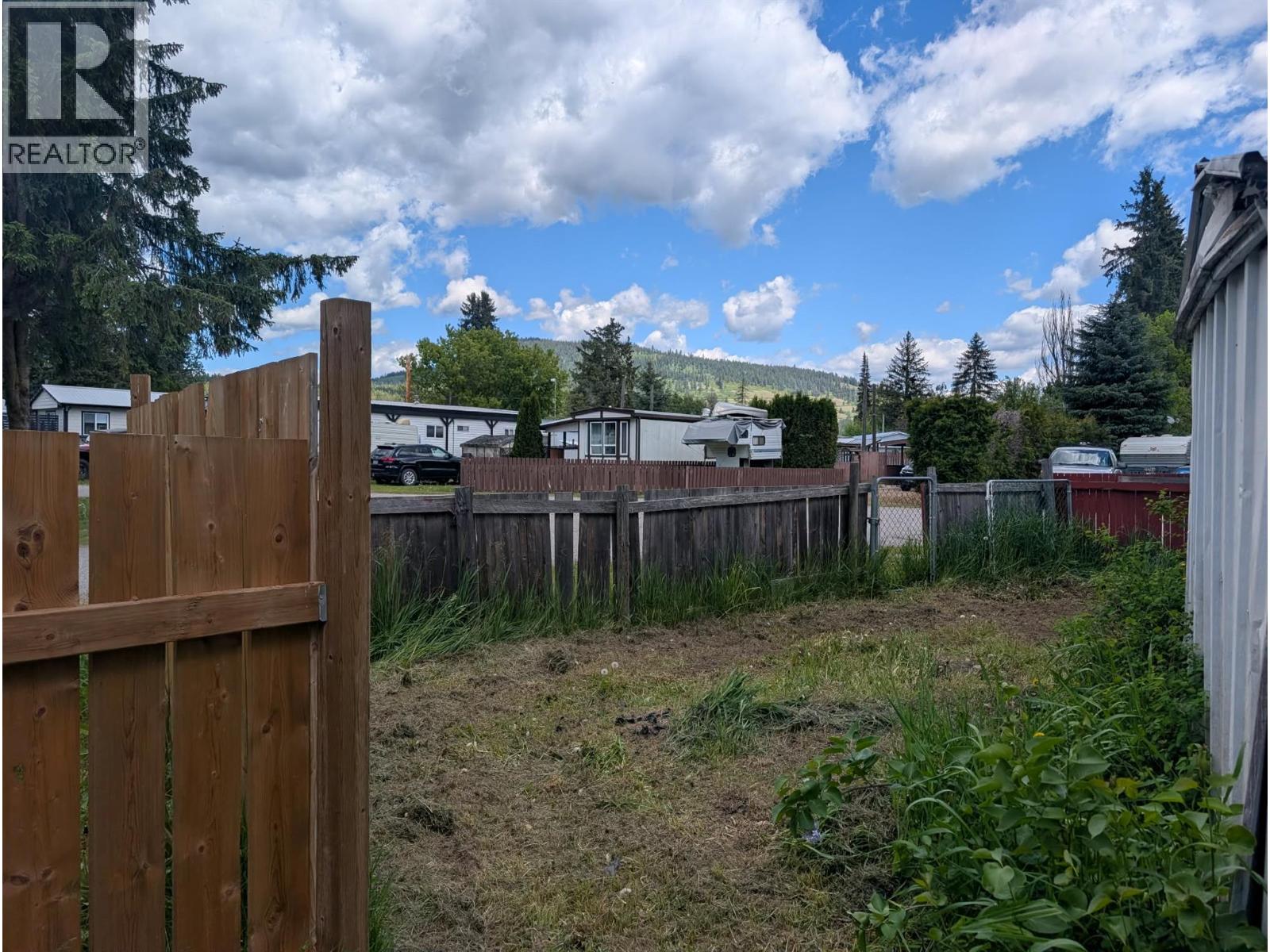 446 Mabel Lake Road Unit# E9, Lumby, British Columbia  V0E 2G5 - Photo 32 - 10373150