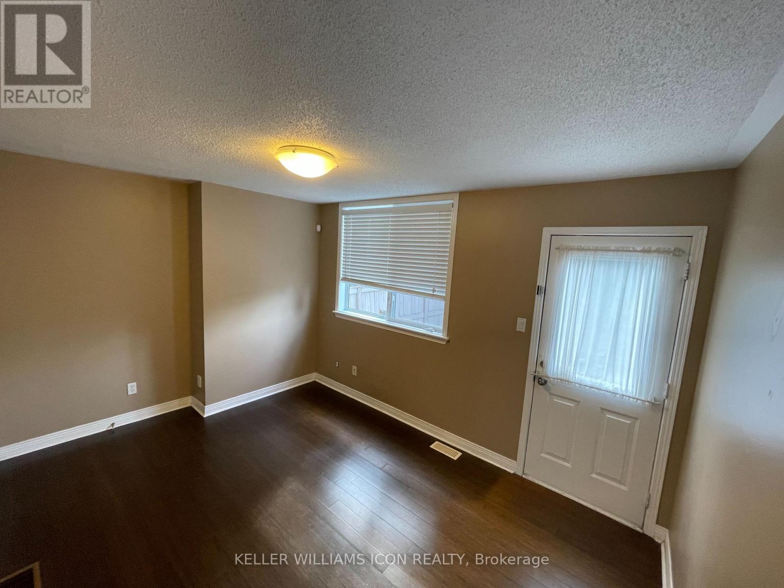 2 - 825 Grenon Avenue, Ottawa, Ontario  K2B 6G1 - Photo 3 - X13151826