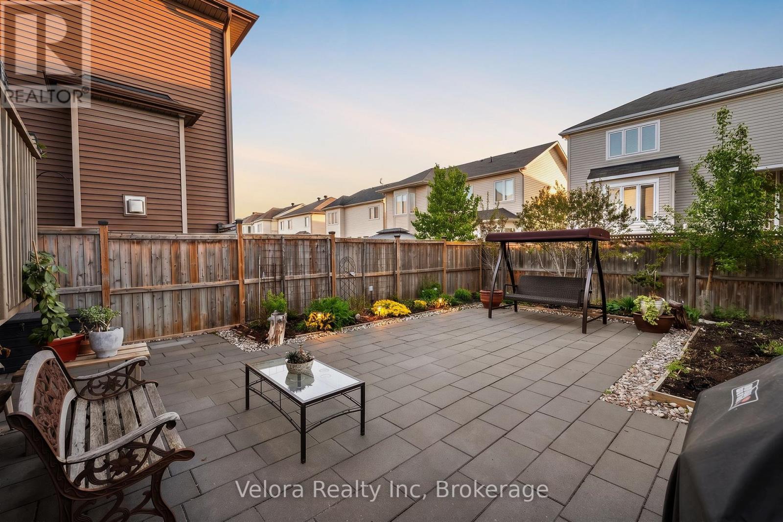 352 Warmstone Drive, Ottawa, Ontario  K2S 0W3 - Photo 37 - X13151874