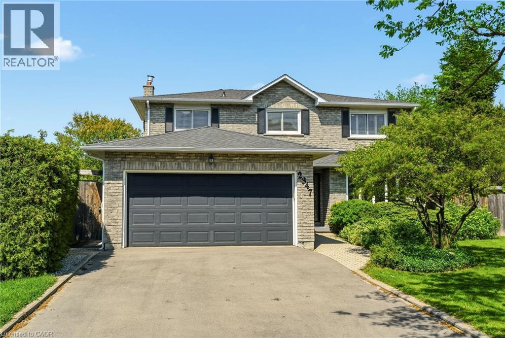 2347 Tweedsmuir Court, Burlington, Ontario  L7P 4K9 - Photo 2 - 40831998