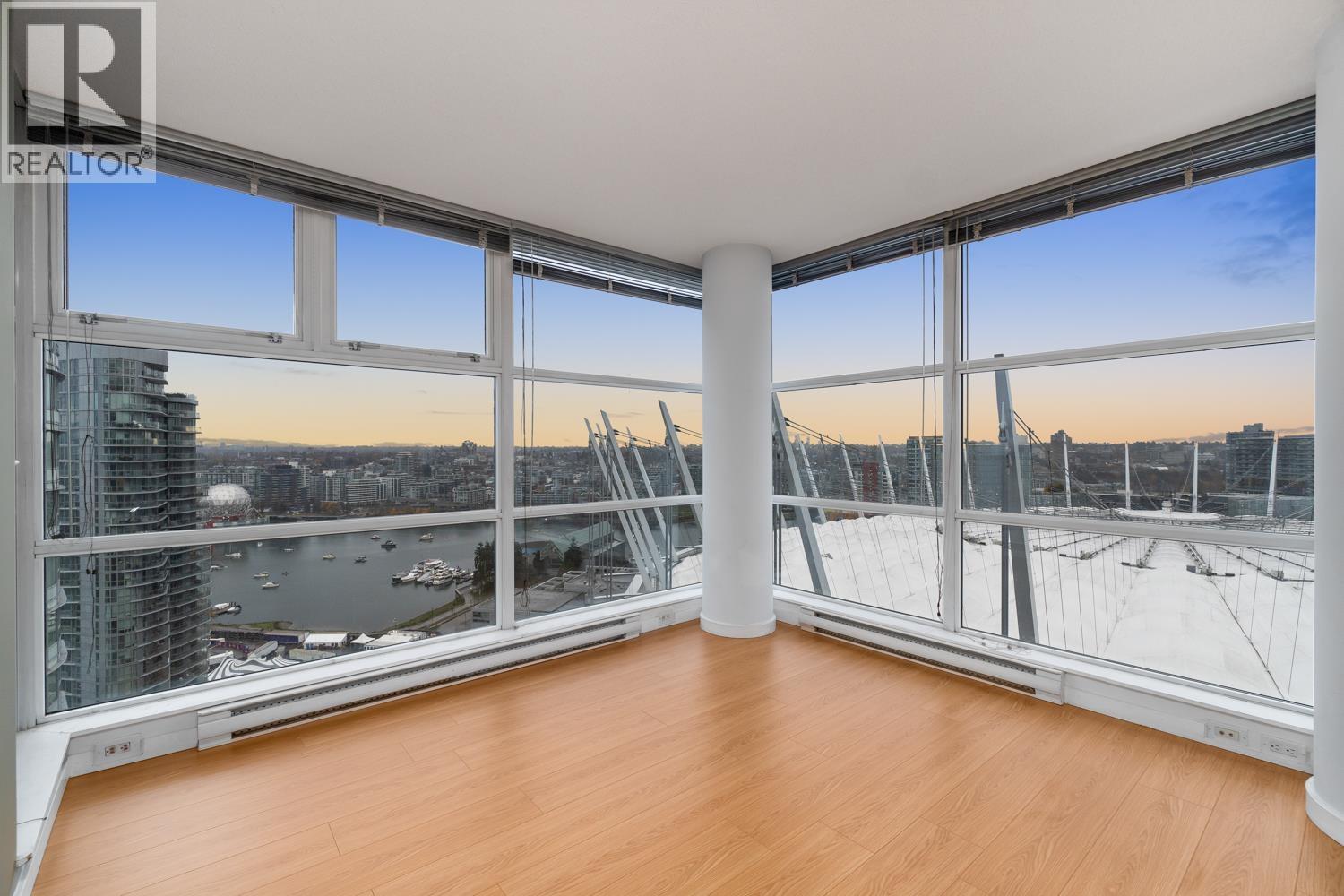 2801 111 West Georgia Street, Vancouver, British Columbia  V6B 1T8 - Photo 2 - R3125839