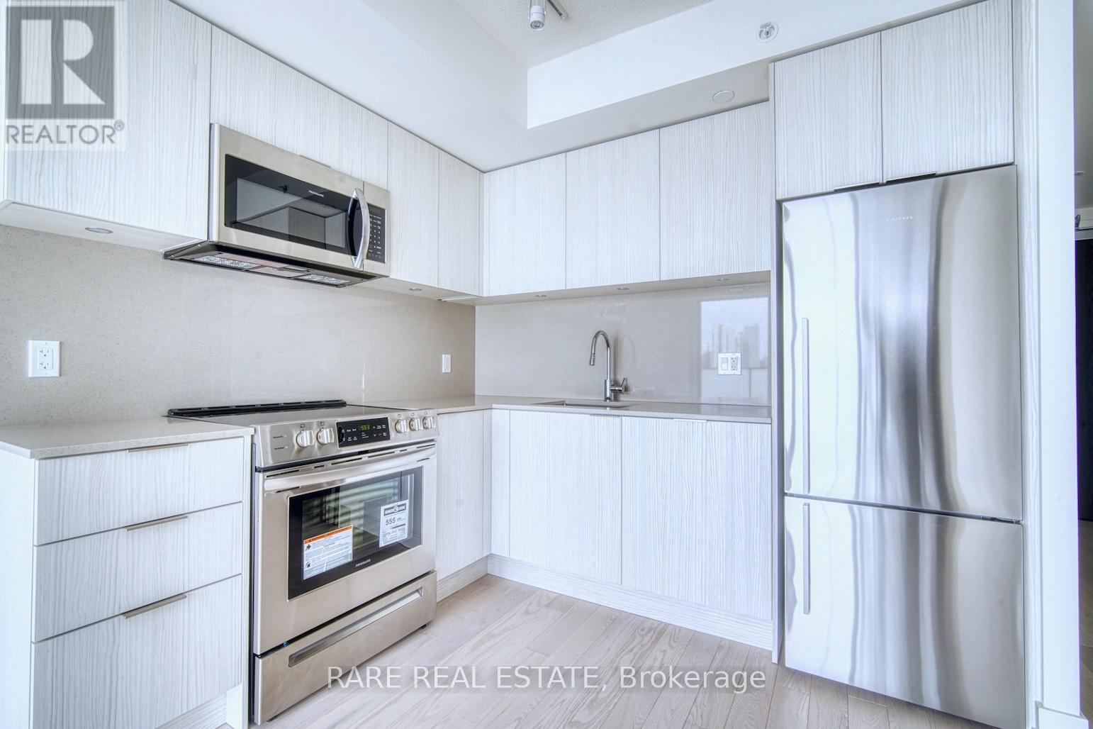 2016 - 25 Richmond Street E, Toronto, Ontario  M5C 0A6 - Photo 2 - C13151878