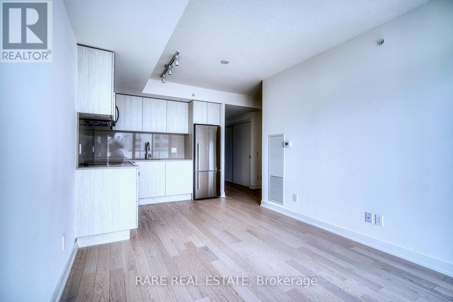 2016 - 25 Richmond Street E, Toronto, Ontario  M5C 0A6 - Photo 3 - C13151878