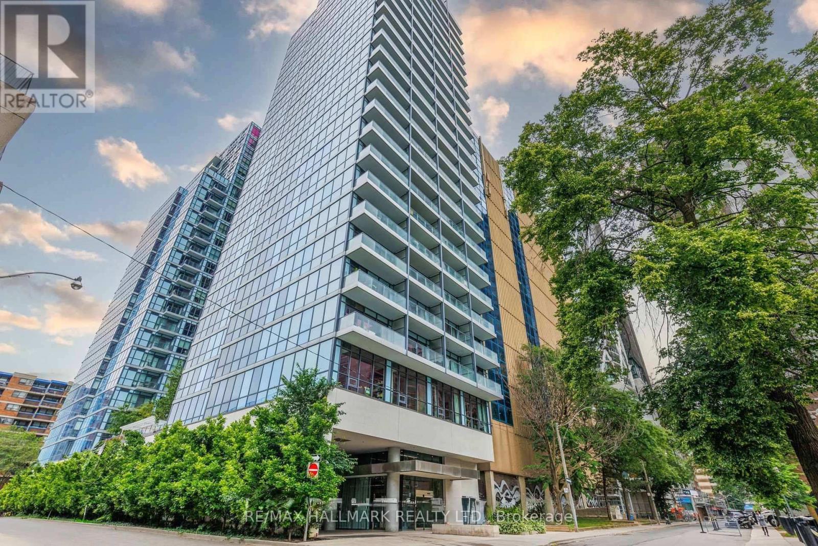1210 - 210 Simcoe Street E, Toronto, Ontario M5T 2W5 - Photo 2 - C13151924