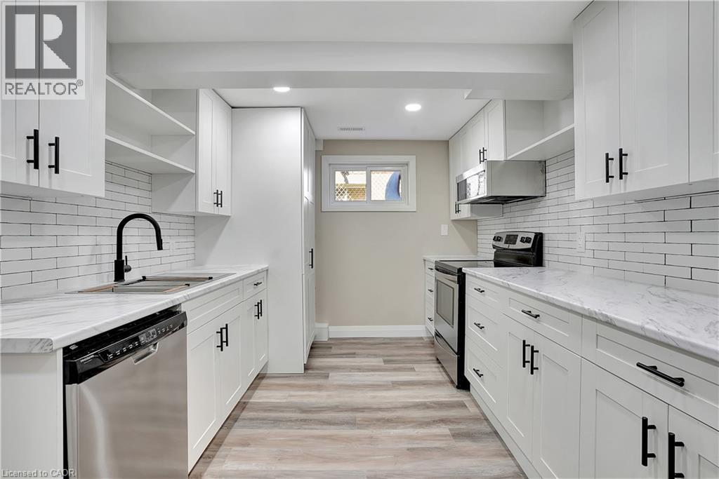 38 Lorraine Drive Unit# B, Cambridge, Ontario  N1R 6P6 - Photo 2 - 40823109