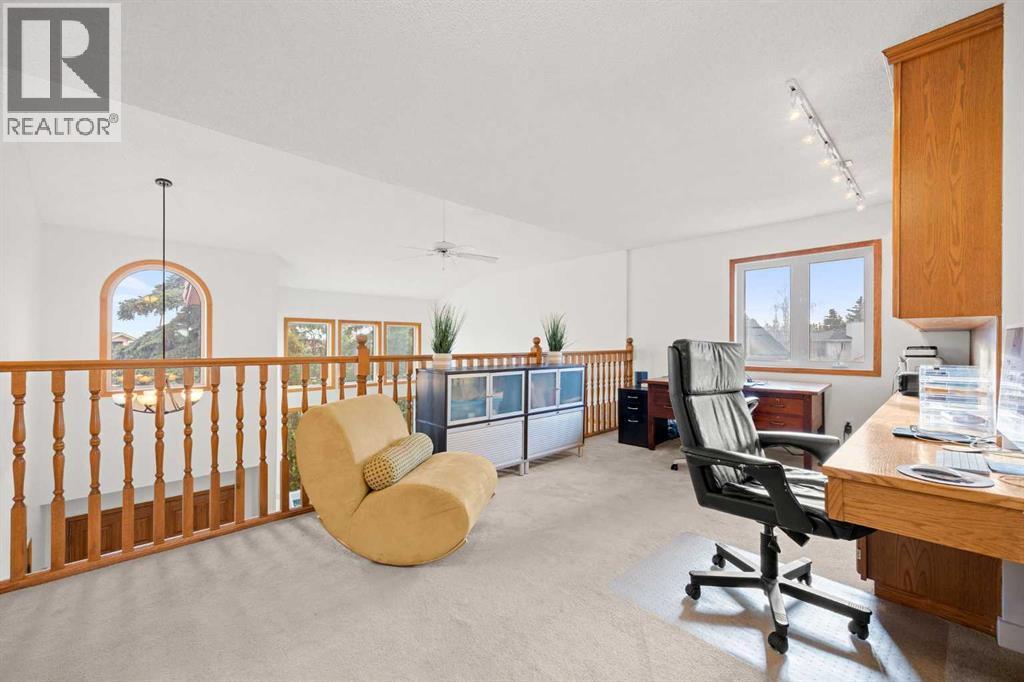 47 Edgeridge Court NW, Calgary, Alberta  T3A 4P1 - Photo 34 - A2303237