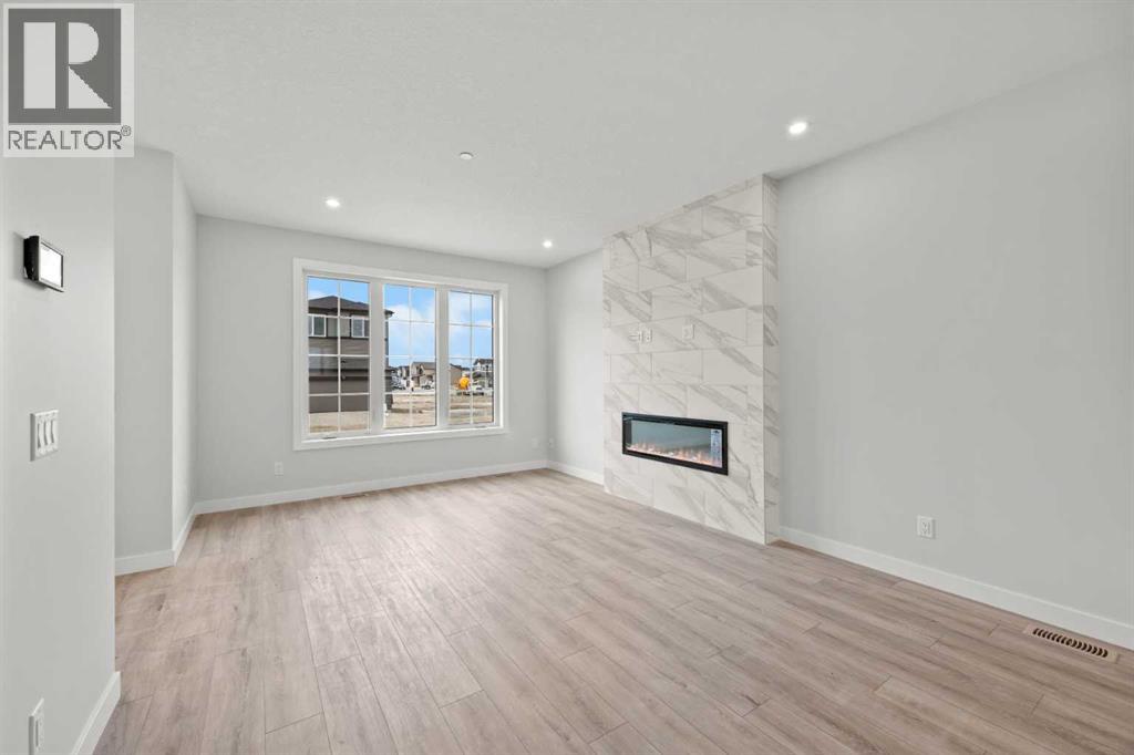 21 Hotchkiss Gardens SE, Calgary, Alberta  T3S 0T7 - Photo 6 - A2310785