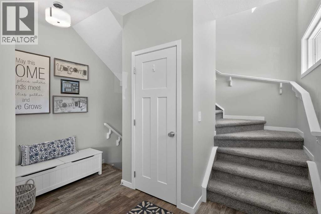 31 Lucas Boulevard NW, Calgary, Alberta  T3P 1H8 - Photo 8 - A2312804