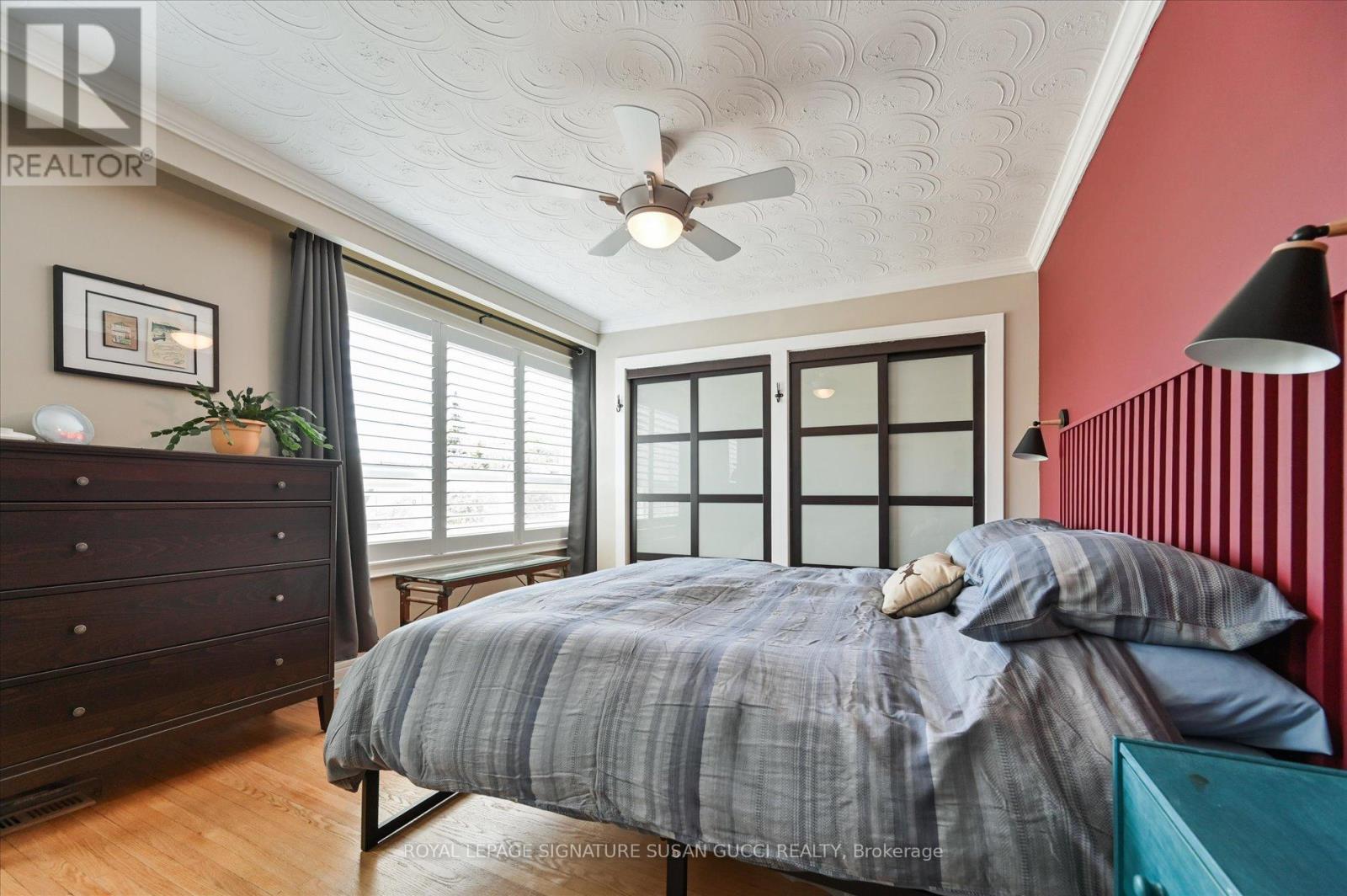 86 Barker Avenue, Toronto, Ontario  M4C 2N6 - Photo 17 - E13151904