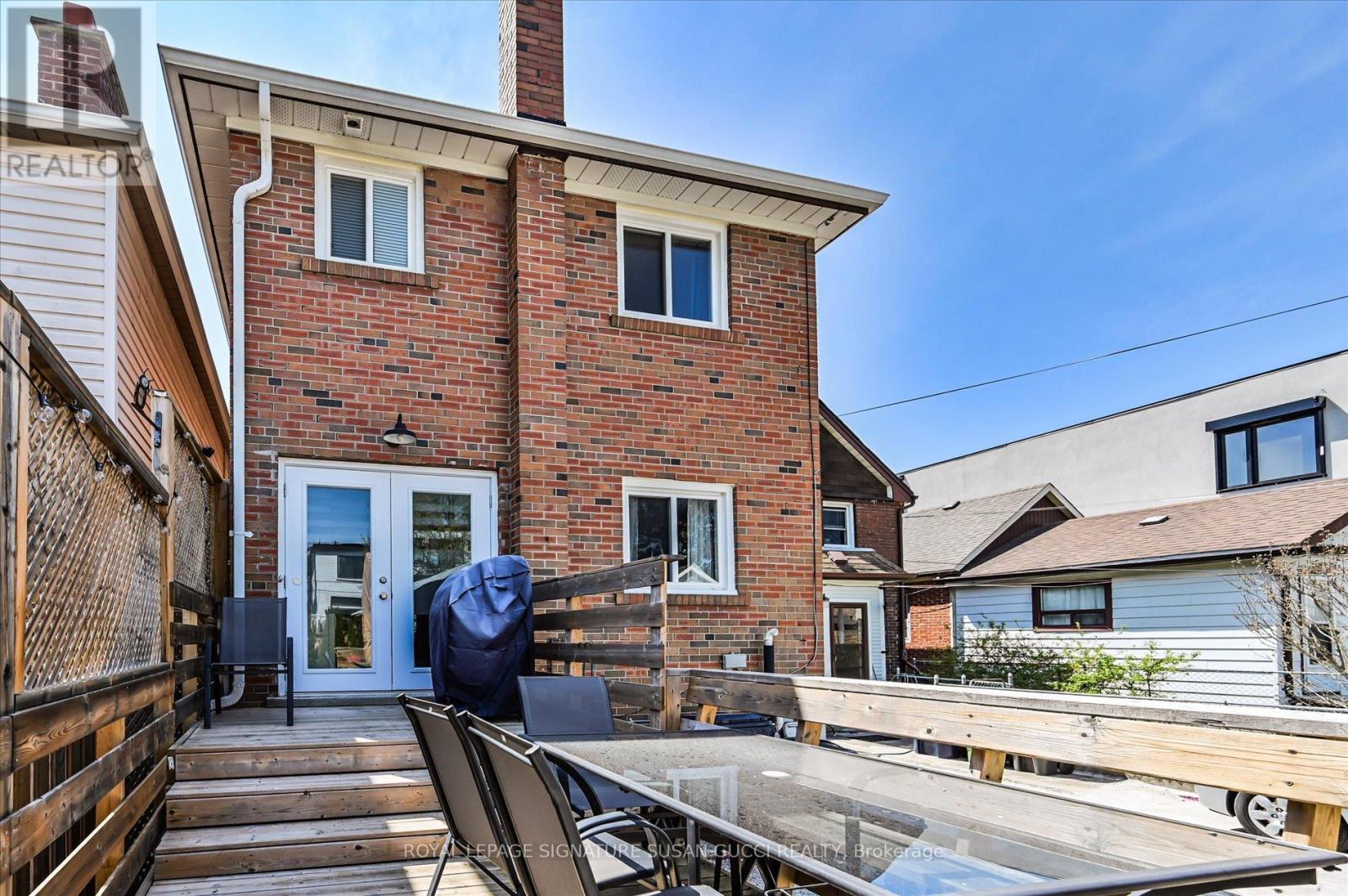 86 Barker Avenue, Toronto, Ontario  M4C 2N6 - Photo 28 - E13151904