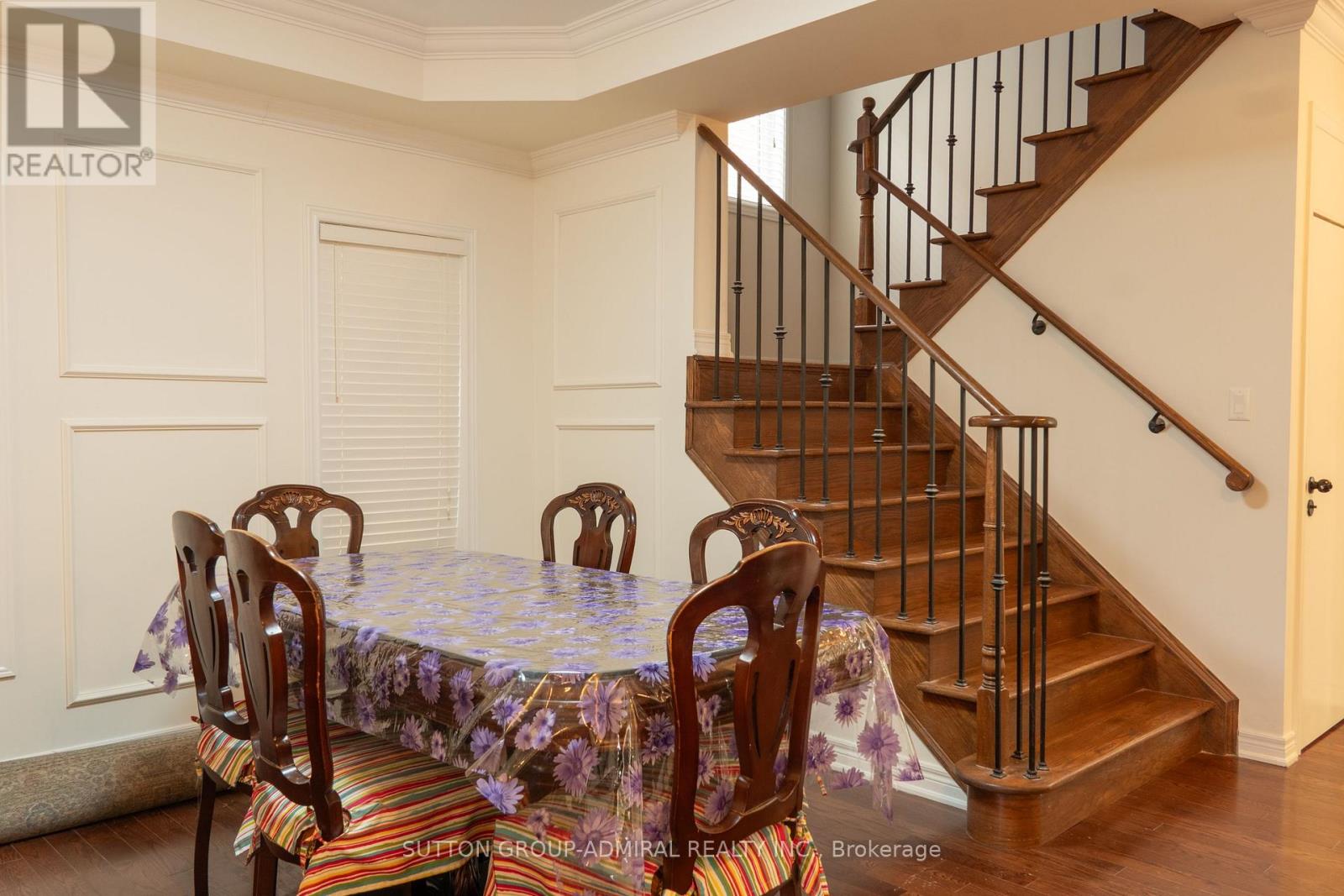 Main & 2nd Floor - 29 Wendelyn Drive, Richmond Hill, Ontario  L4E 0P8 - Photo 10 - N13151948