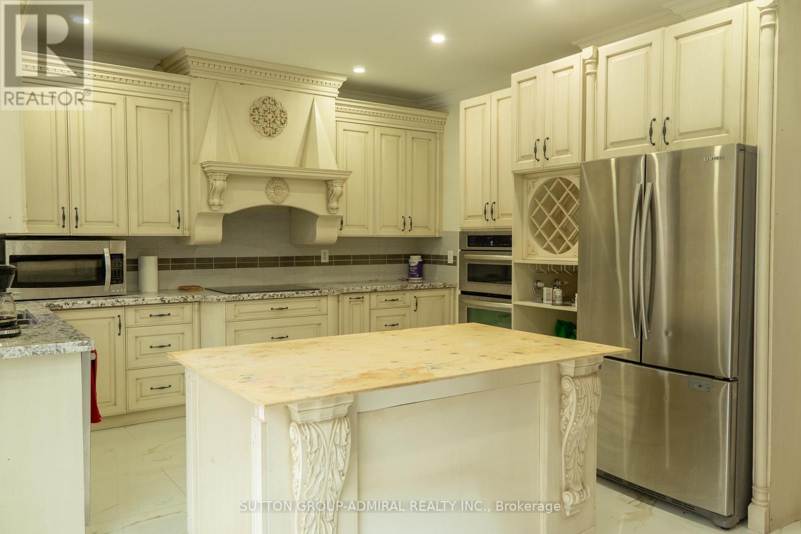 Main & 2nd Floor - 29 Wendelyn Drive, Richmond Hill, Ontario  L4E 0P8 - Photo 11 - N13151948