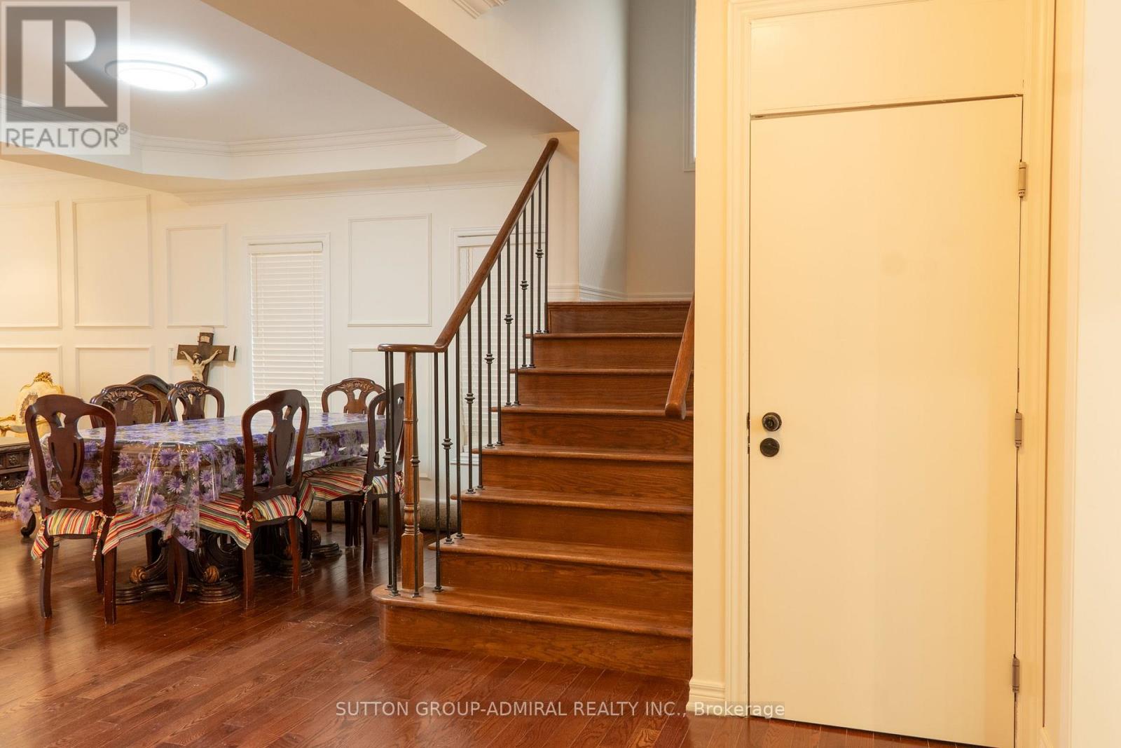 Main & 2nd Floor - 29 Wendelyn Drive, Richmond Hill, Ontario  L4E 0P8 - Photo 19 - N13151948