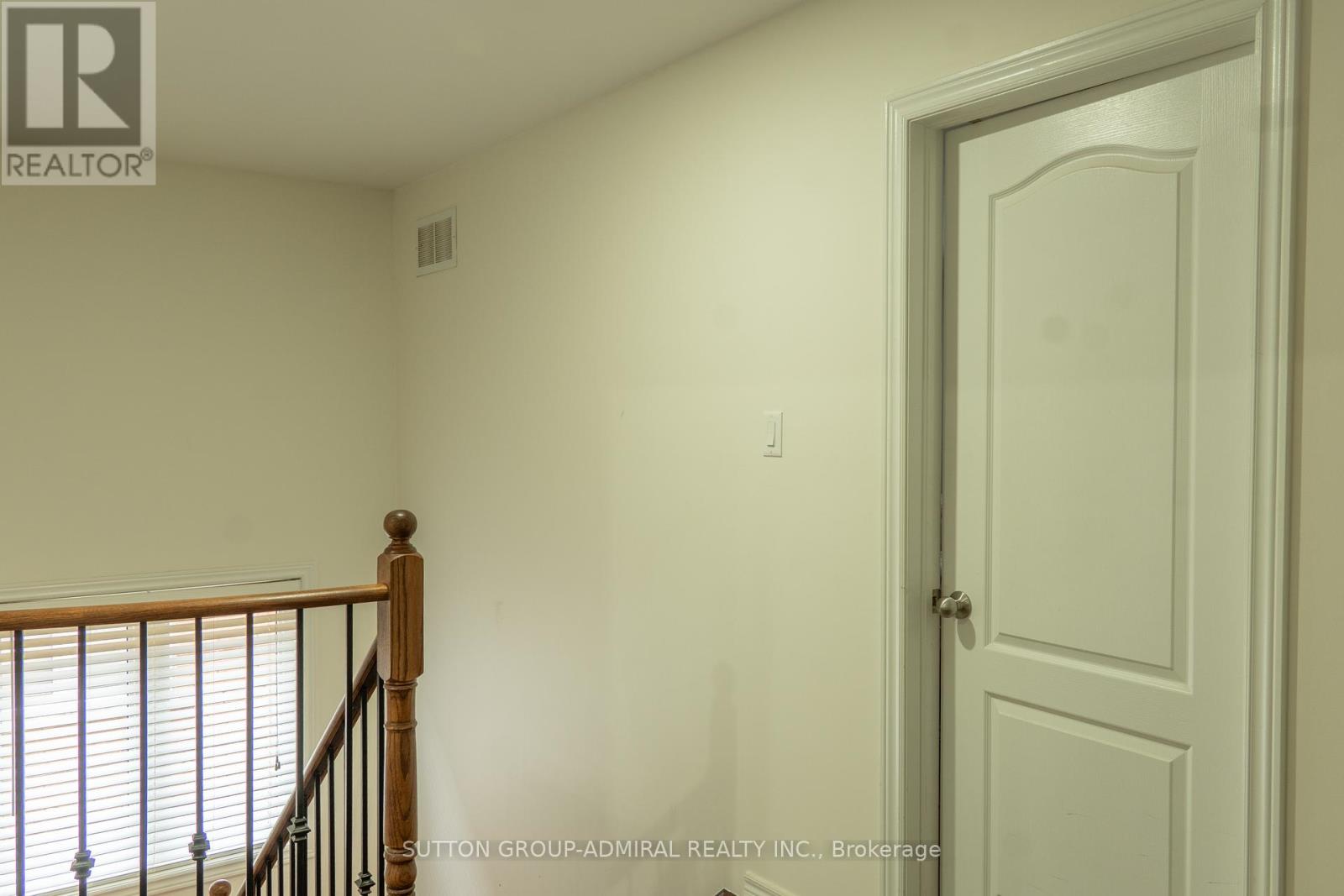 Main & 2nd Floor - 29 Wendelyn Drive, Richmond Hill, Ontario  L4E 0P8 - Photo 20 - N13151948