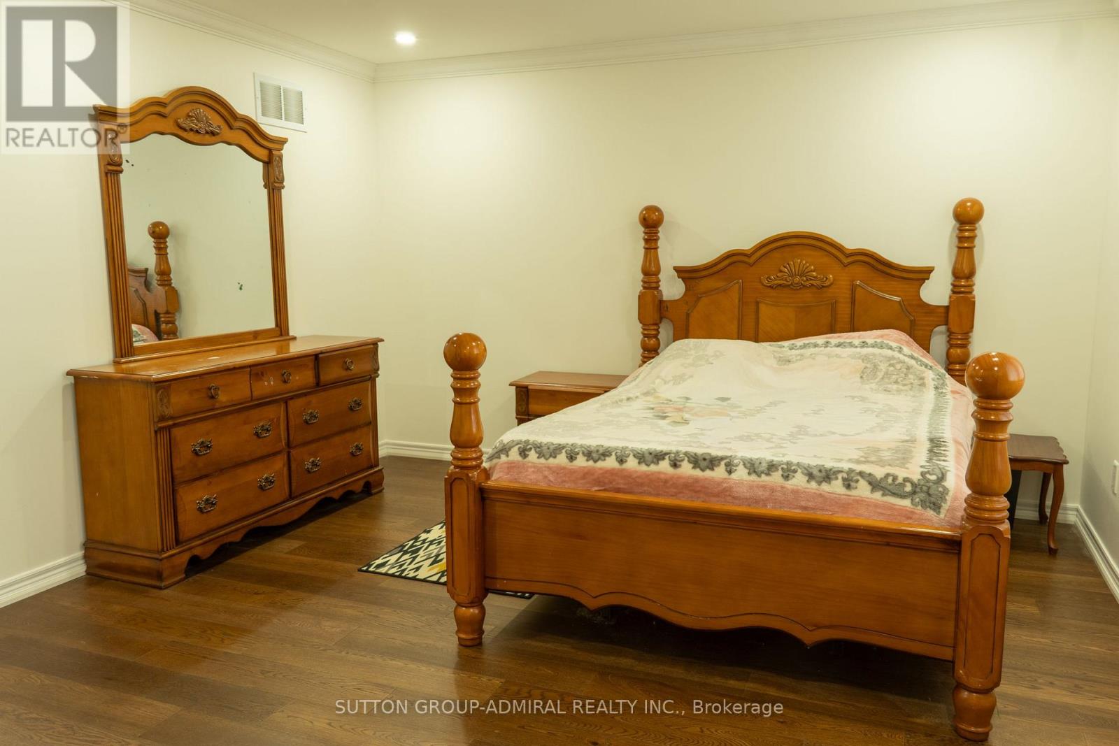 Main & 2nd Floor - 29 Wendelyn Drive, Richmond Hill, Ontario  L4E 0P8 - Photo 23 - N13151948