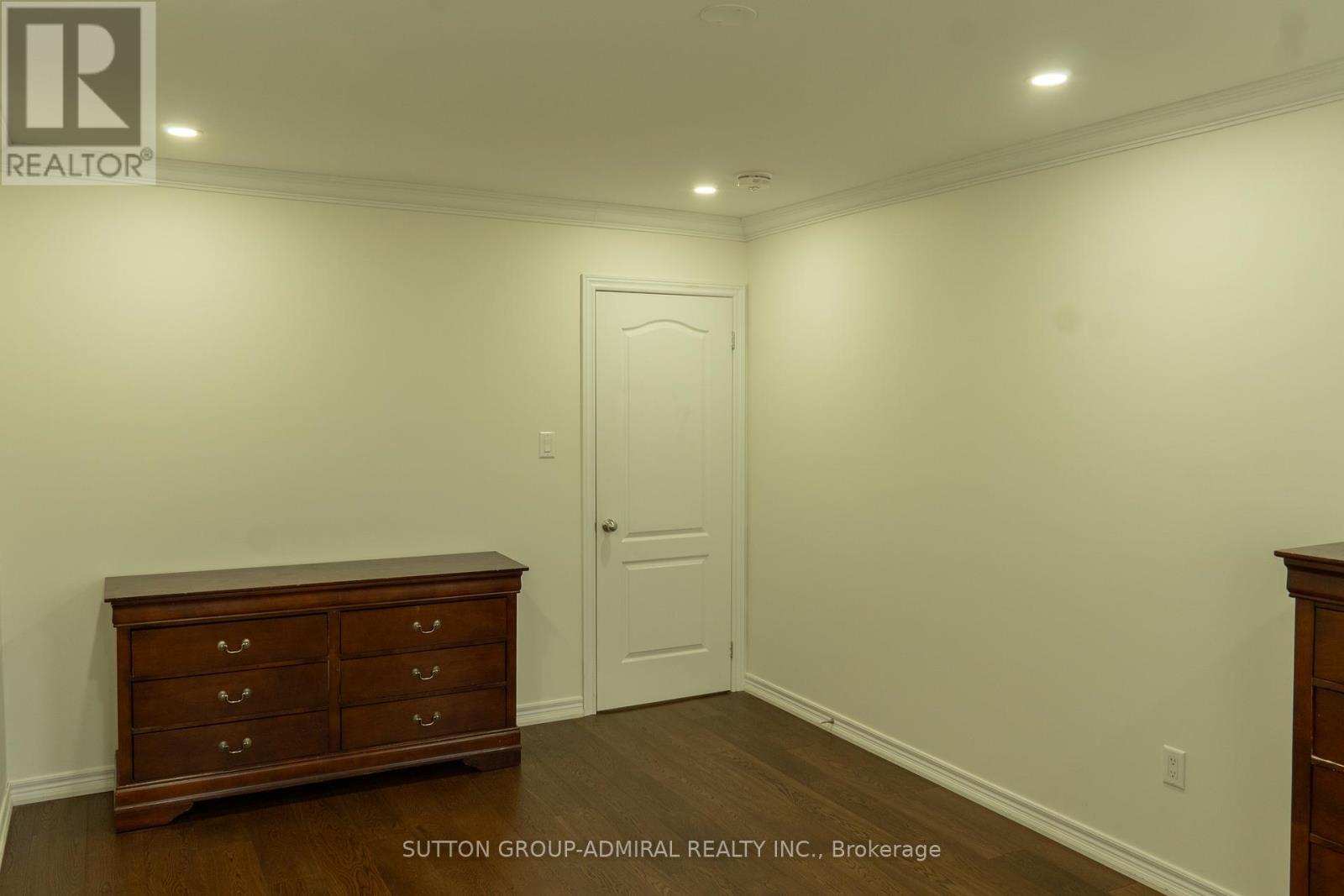 Main & 2nd Floor - 29 Wendelyn Drive, Richmond Hill, Ontario  L4E 0P8 - Photo 26 - N13151948