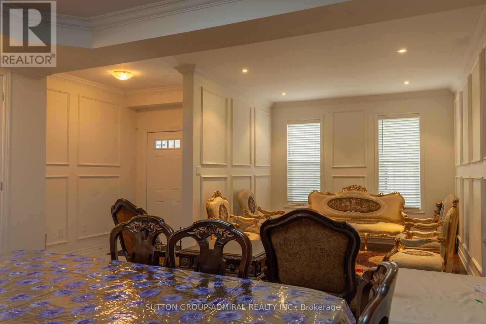 Main & 2nd Floor - 29 Wendelyn Drive, Richmond Hill, Ontario  L4E 0P8 - Photo 7 - N13151948