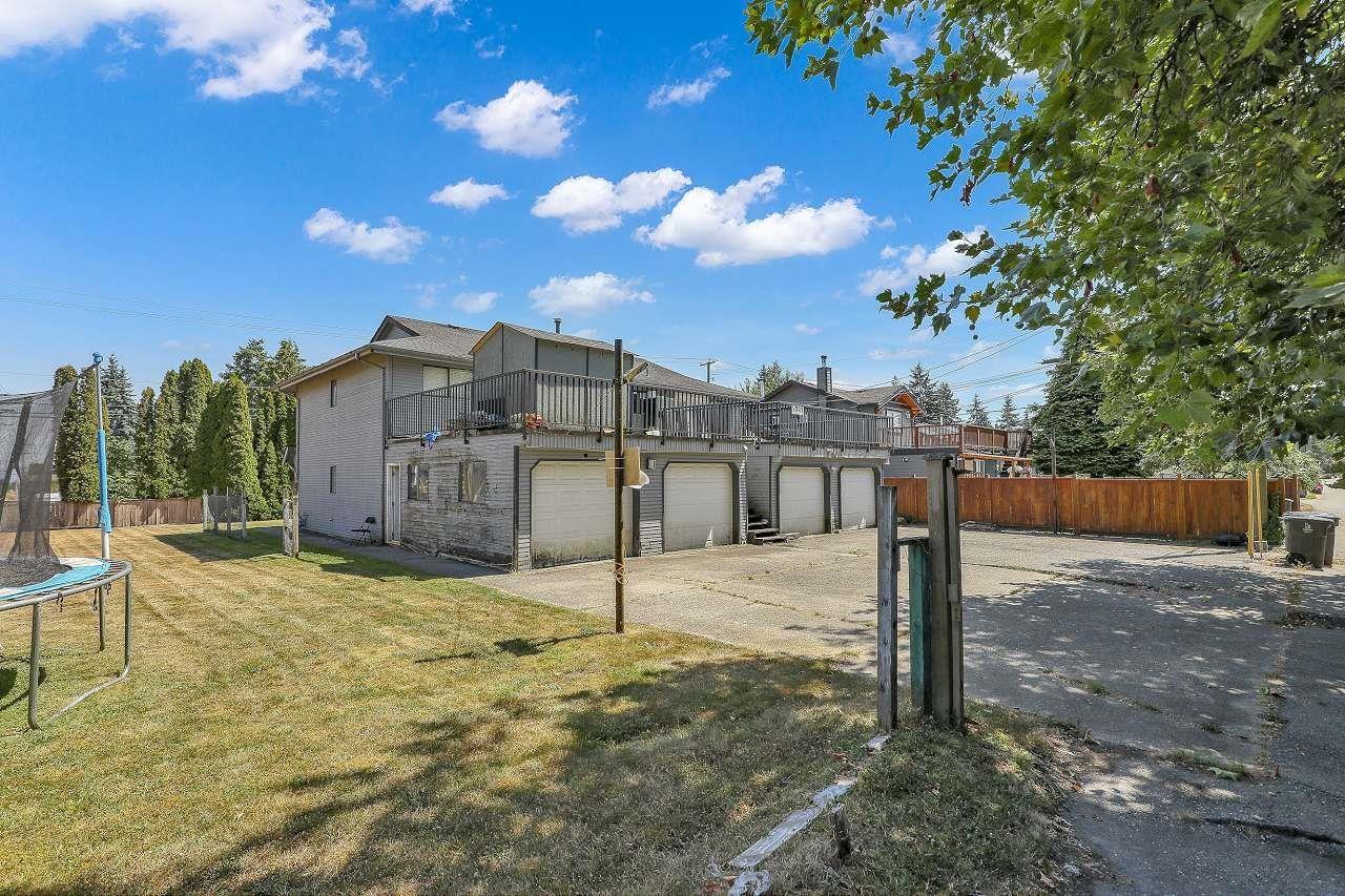 9509 152 Street, Surrey, British Columbia  V3R 5Y5 - Photo 4 - C8078889