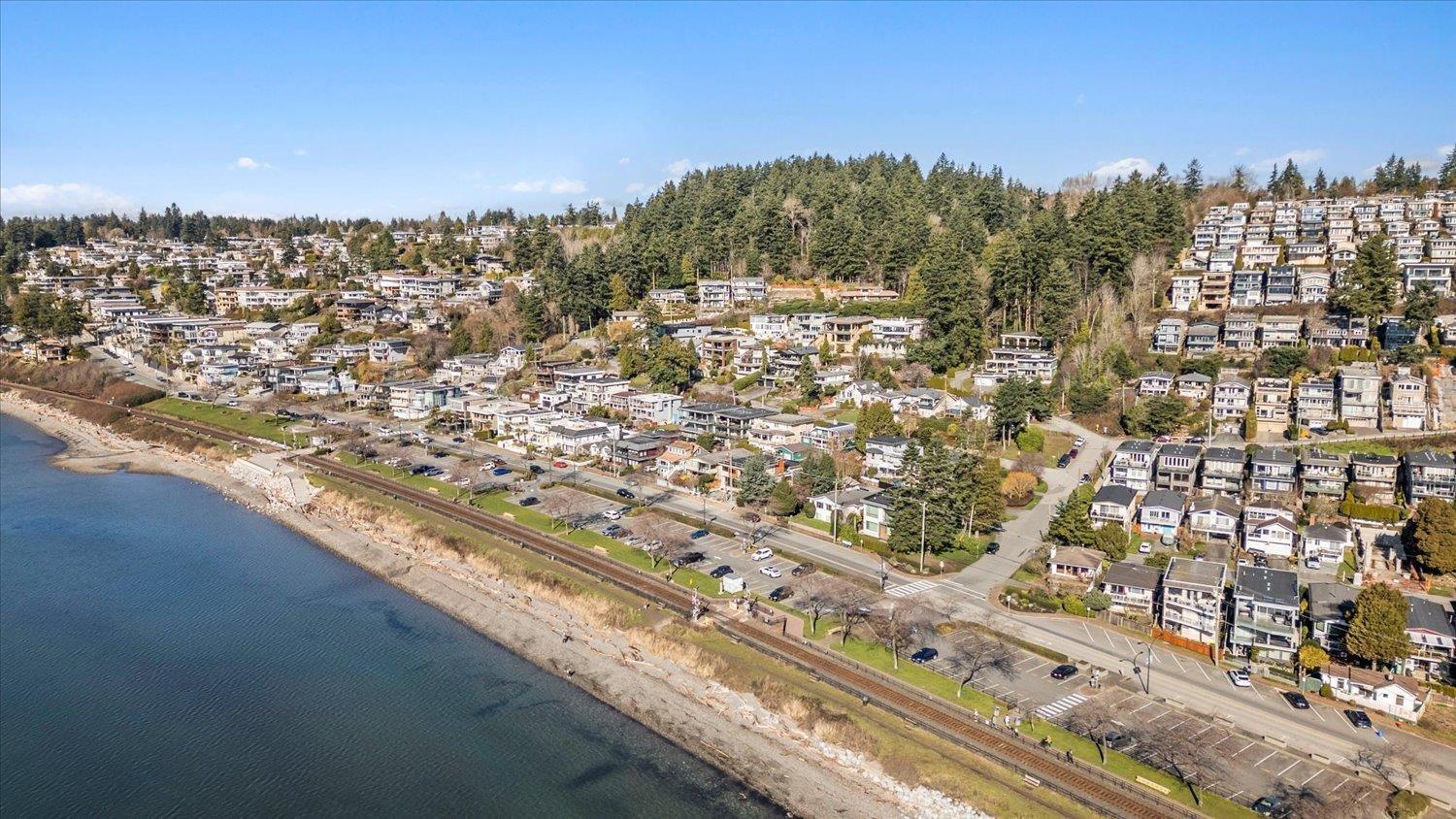 14667 W Beach Avenue, White Rock, British Columbia  V4B 2T9 - Photo 32 - R3096917