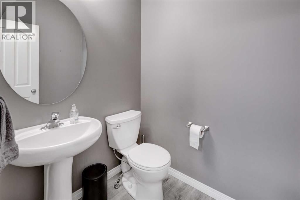152 West Springs Place SW, Calgary, Alberta  T3H 4W2 - Photo 15 - A2311490