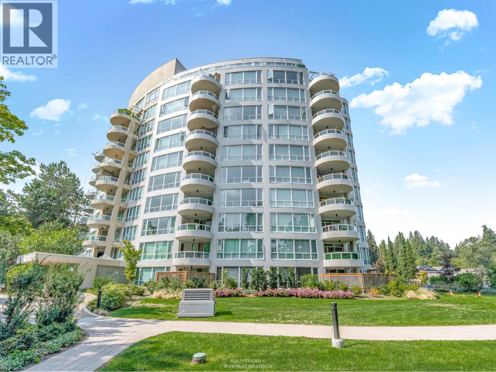 406 995 Roche Point Drive, North Vancouver, British Columbia  V7H 2X4 - Photo 1 - R3083601
