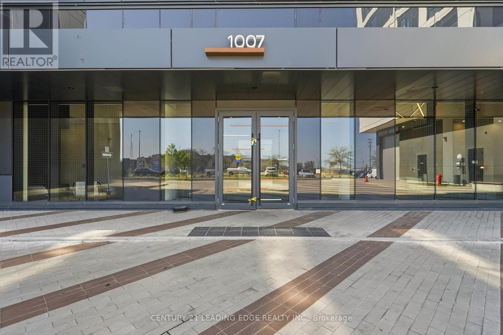921 - 1007 The Queensway Street, Toronto, Ontario  M8Z 0H4 - Photo 3 - W13151830