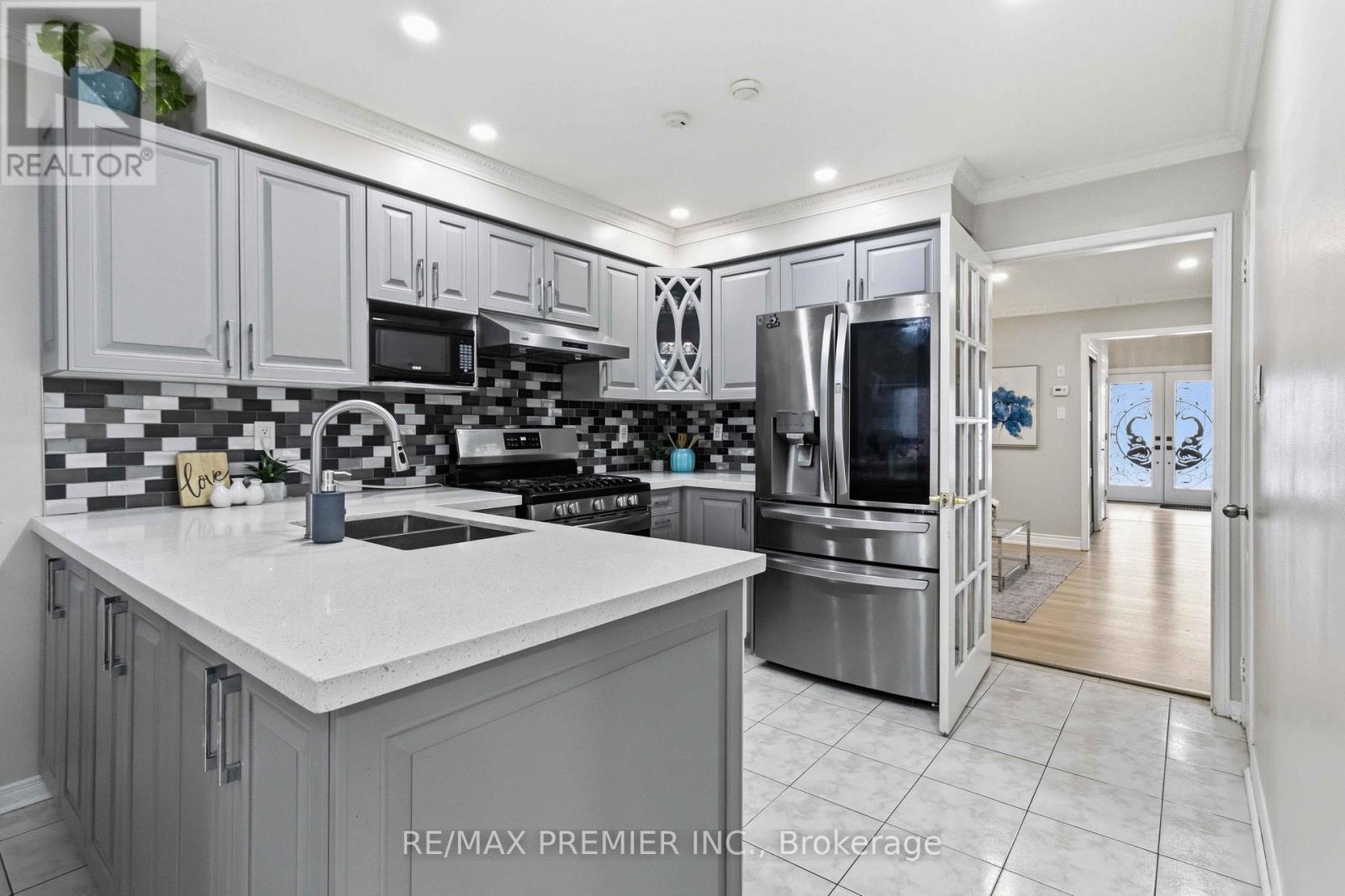 18 Salonica Road, Brampton, Ontario  L7A 3K9 - Photo 9 - W13151890