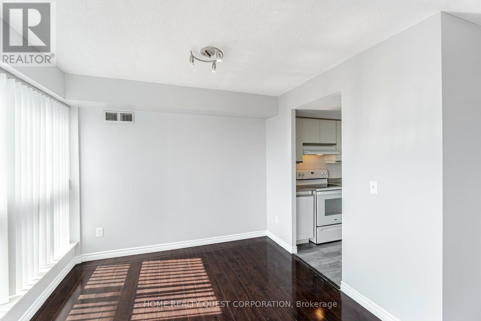 1410 - 325 Webb Drive, Mississauga, Ontario  L5B 3Z9 - Photo 7 - W13151898