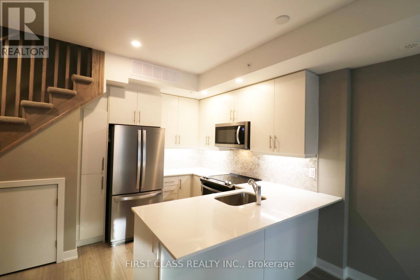4 - 3488 Widdicombe Way, Mississauga, Ontario L5L 2M5 - Photo 9 - W13151920