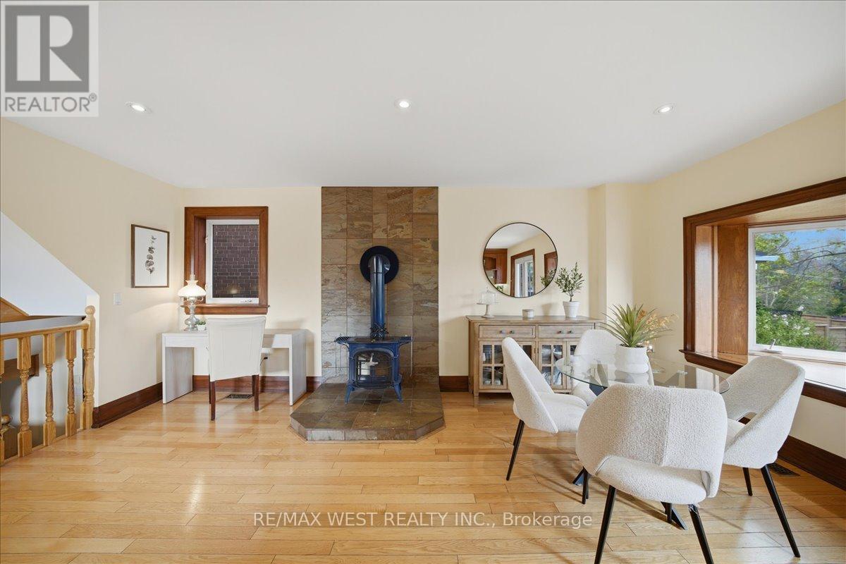 69 Mayfield Avenue, Toronto, Ontario  M6S 1K4 - Photo 14 - W13151922