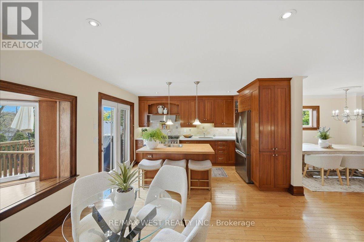 69 Mayfield Avenue, Toronto, Ontario  M6S 1K4 - Photo 20 - W13151922