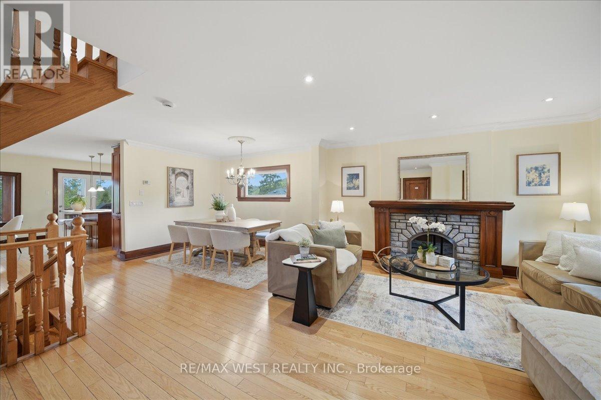 69 Mayfield Avenue, Toronto, Ontario  M6S 1K4 - Photo 3 - W13151922