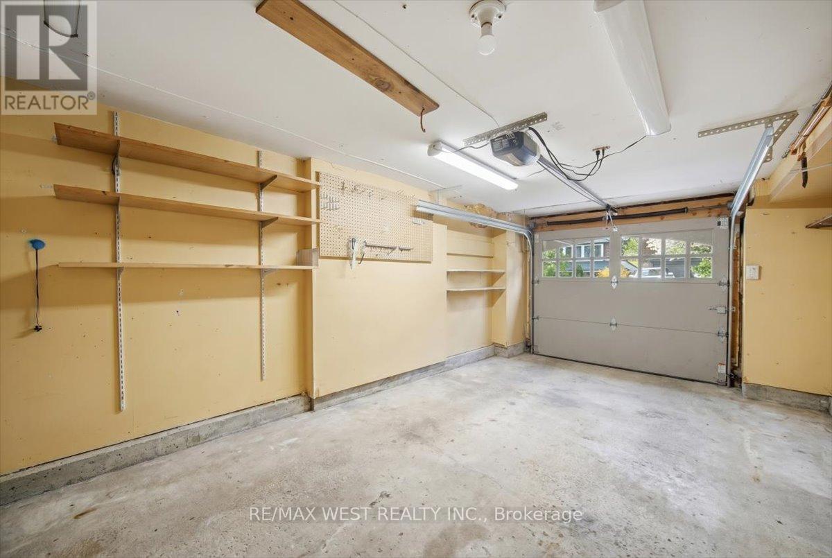 69 Mayfield Avenue, Toronto, Ontario  M6S 1K4 - Photo 38 - W13151922