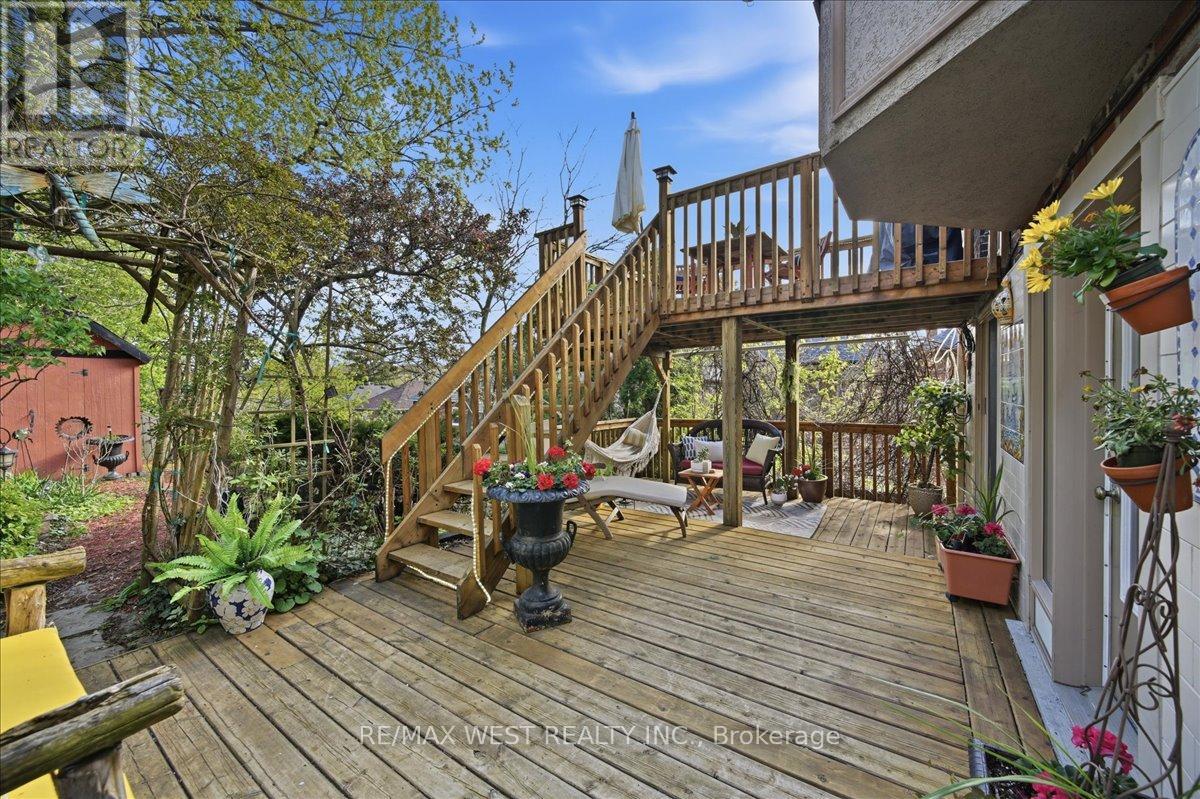 69 Mayfield Avenue, Toronto, Ontario  M6S 1K4 - Photo 41 - W13151922