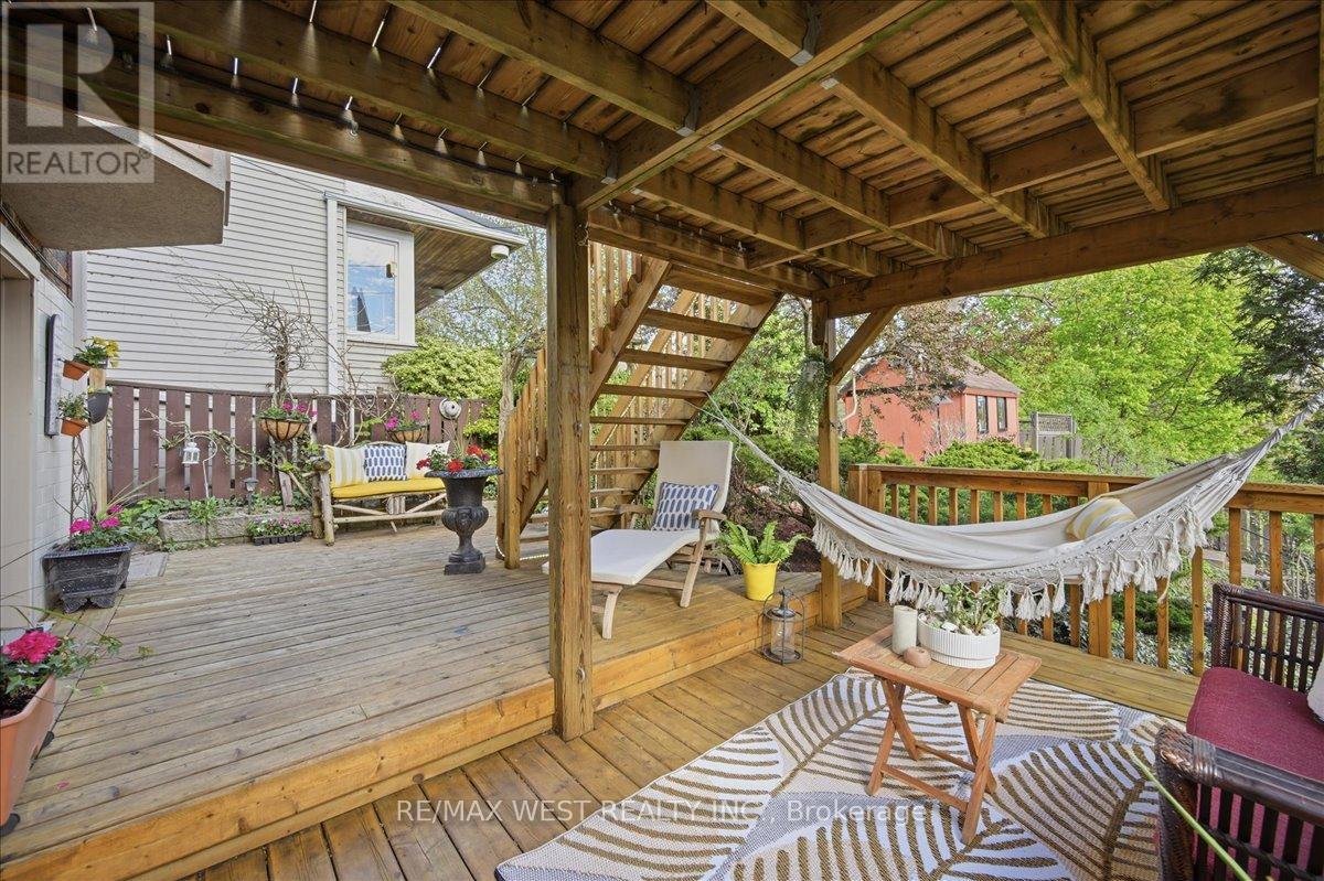 69 Mayfield Avenue, Toronto, Ontario  M6S 1K4 - Photo 42 - W13151922