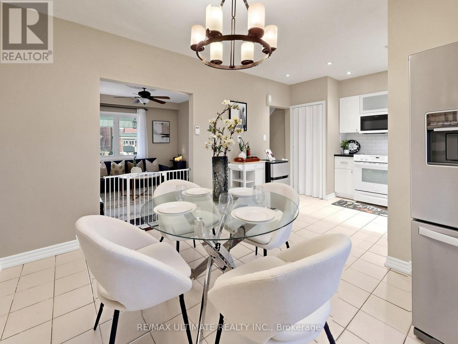 35 Blackthorn Avenue, Toronto, Ontario M6N 3H4 - Photo 14 - W13120942