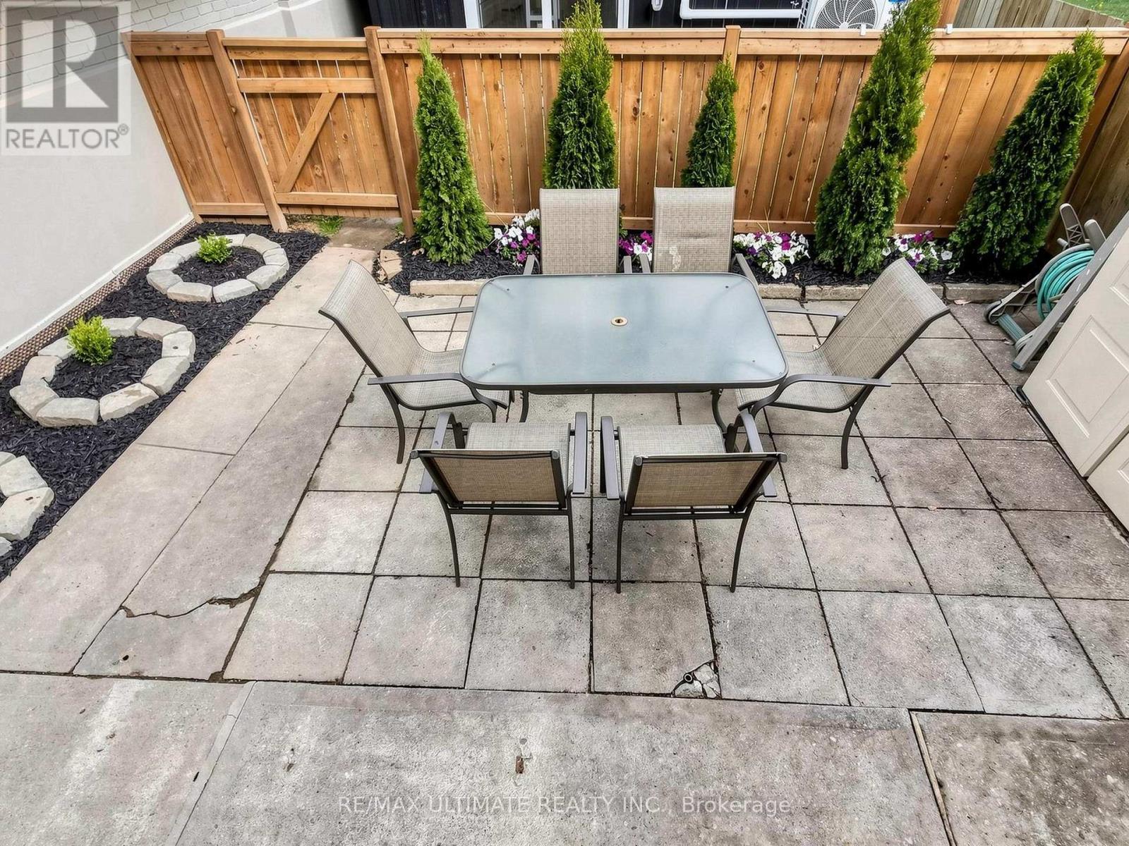 35 Blackthorn Avenue, Toronto, Ontario M6N 3H4 - Photo 47 - W13120942